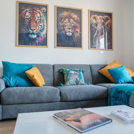 House Of The Dragon Apartment Acilia Bagian luar foto